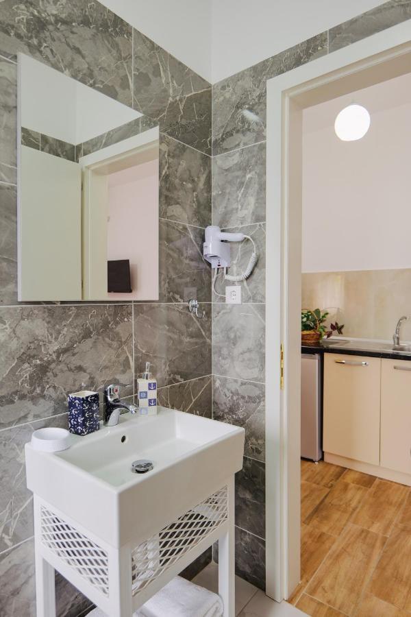 Eden Suites & Apartments Sarandë Eksteriør billede